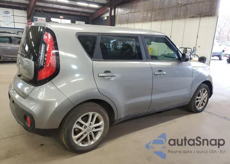 2017 Kia Soul z USA, uszkodzony, nr VIN KNDJN2A22H7473922